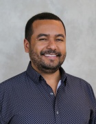 Headshot of Harim Tavares Dos Santos.