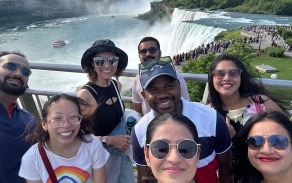 IDP students in front of Niagara Falls. 