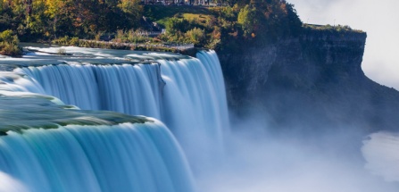 * an image of Niagara Falls.