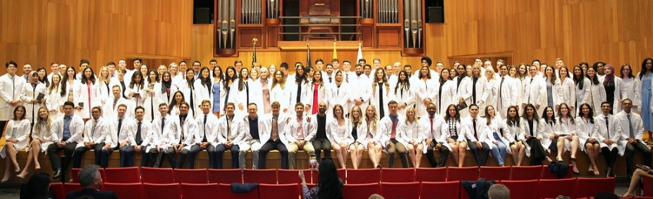 "white coat ceremony". 