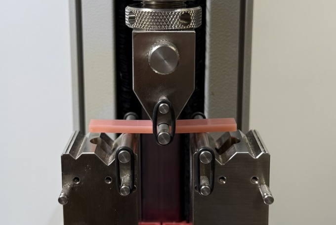 Materials Testing Facility - School of Dental Medicine - University at ...