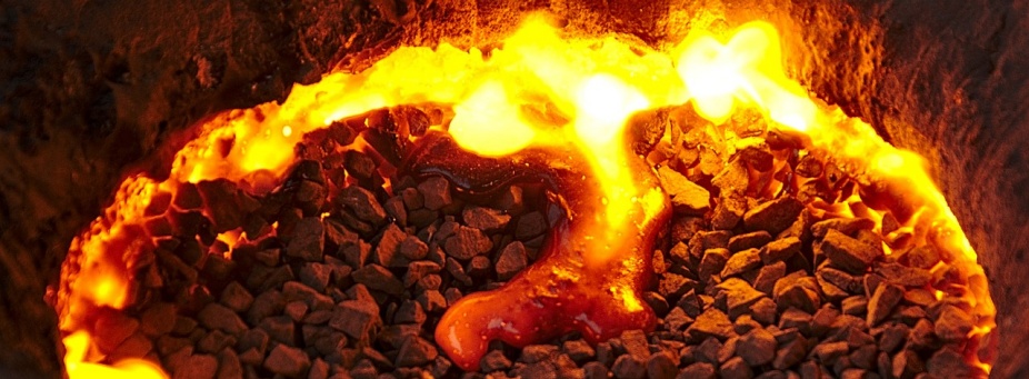 Zoom image: Red-hot. Inside the furnace, rock has begun to melt to form lava. Credit: Ingo Sonder 